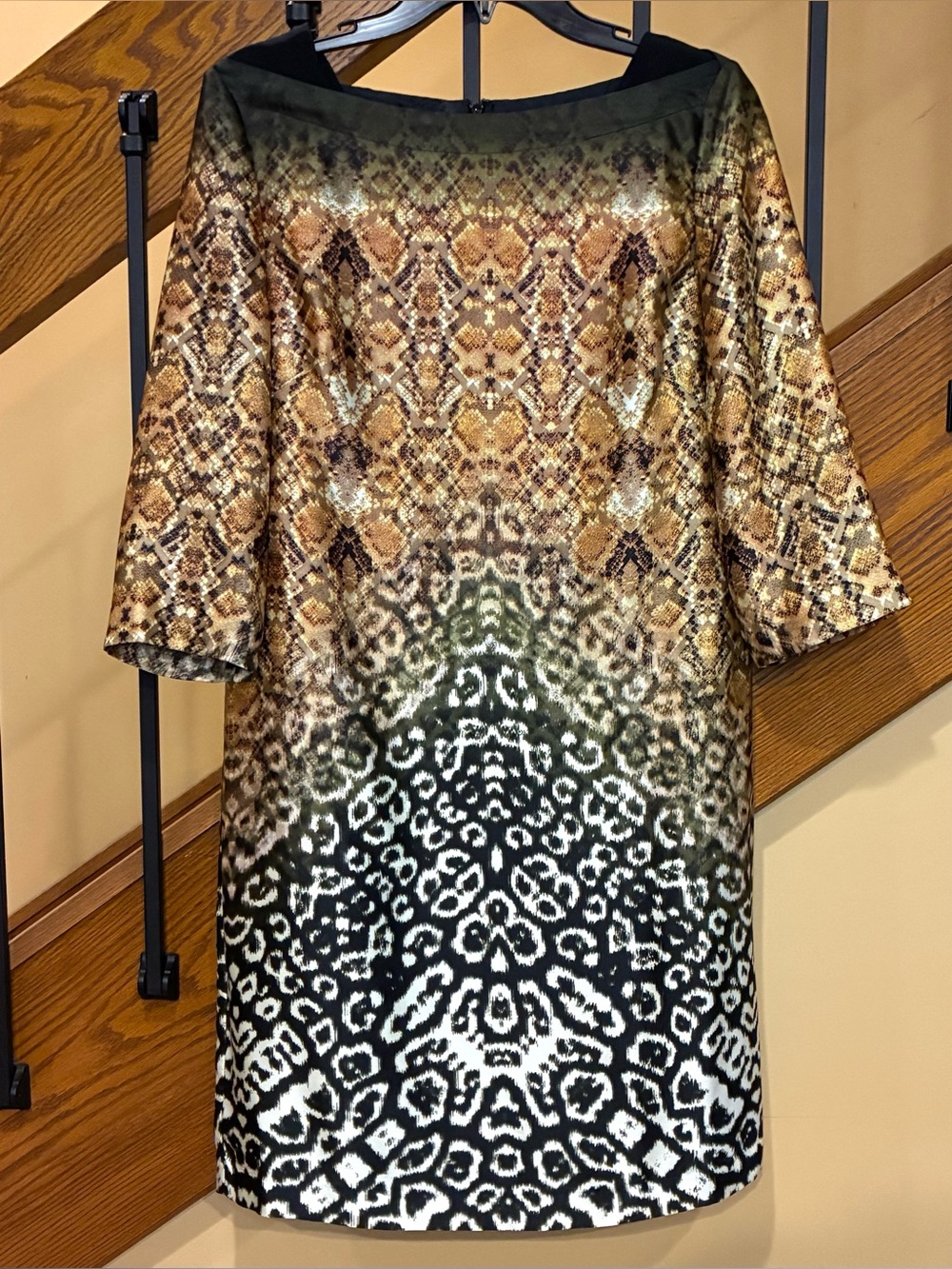 Muse Dress Shift Animal Print 3/4 Sleeve Boat Neck Lined multi color SZ. 10